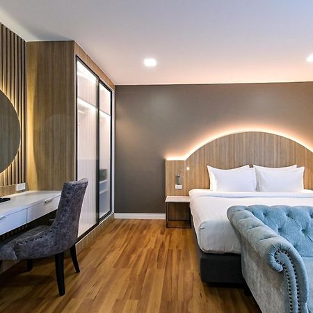 Shewin De Bangkok Hotel Exterior photo